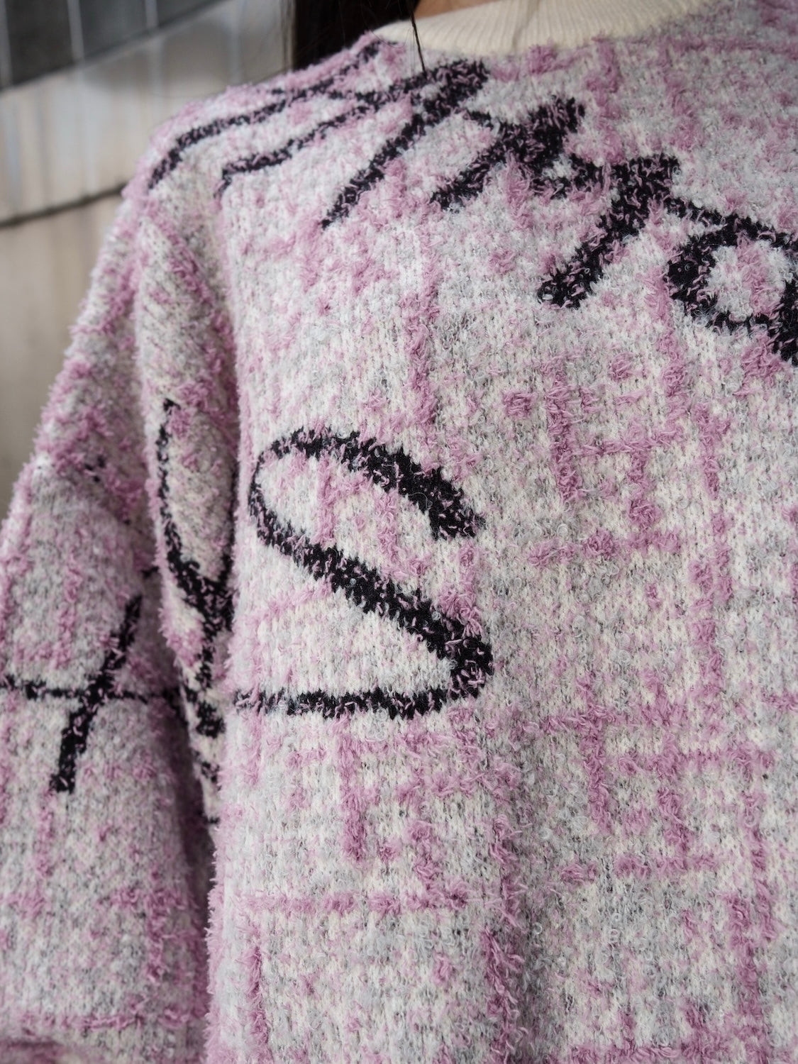 ツイードライク グラフィティ KNIT プルオーバー