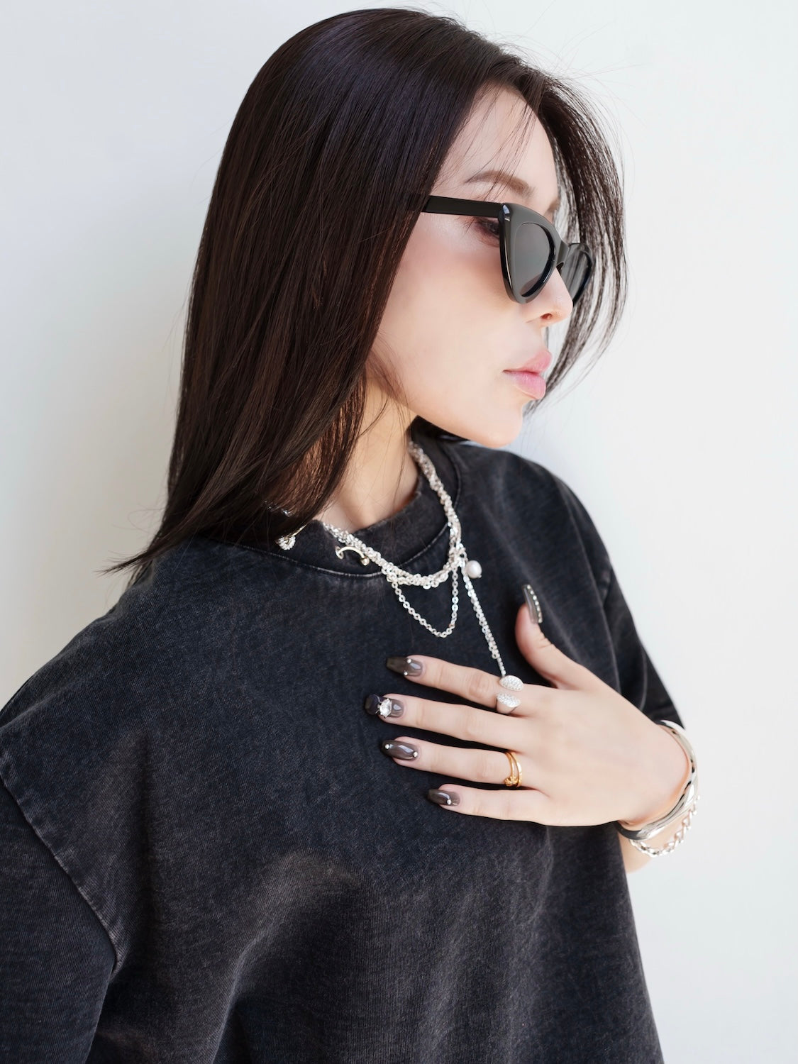 Short ピグメント ピアス Over TEE