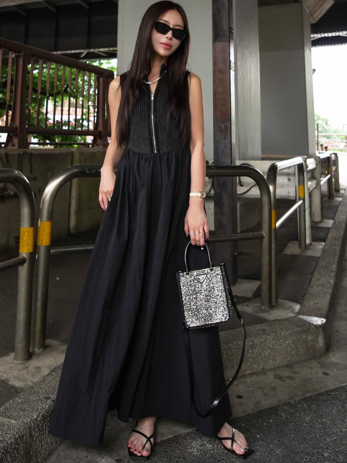 MODEL：159cm<br>COLOR：ブラック