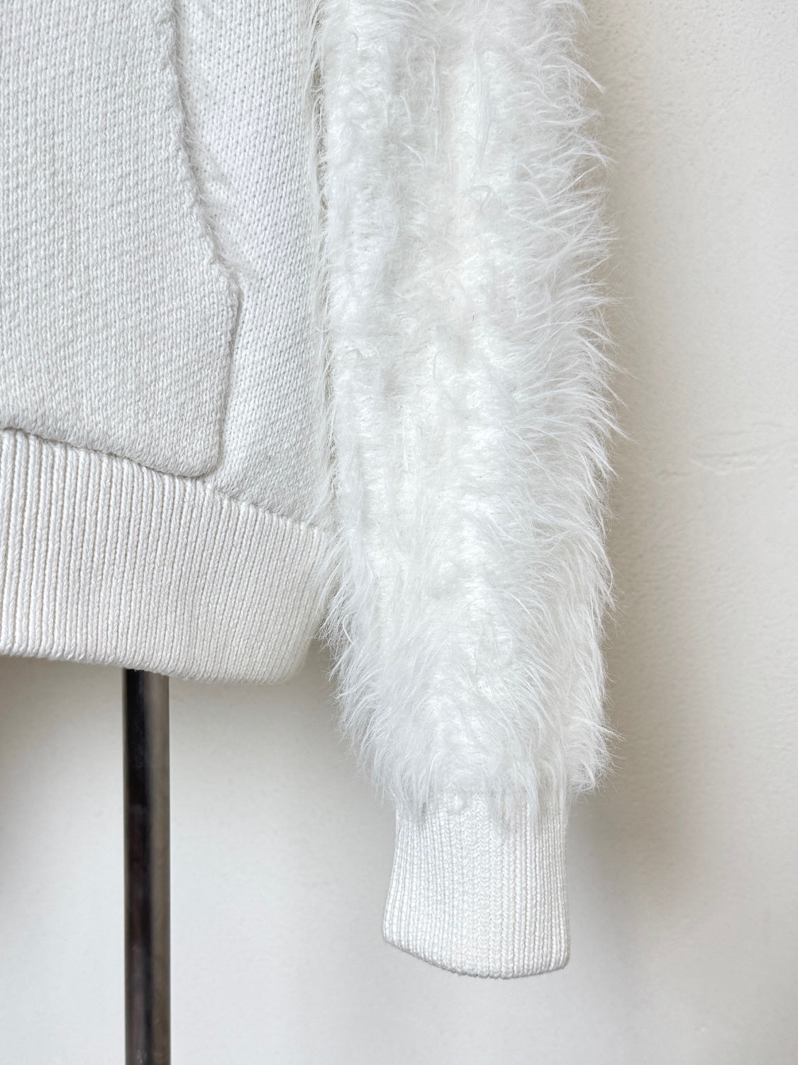 [UNISEX] Shaggy ドッキング KNIT フーディー