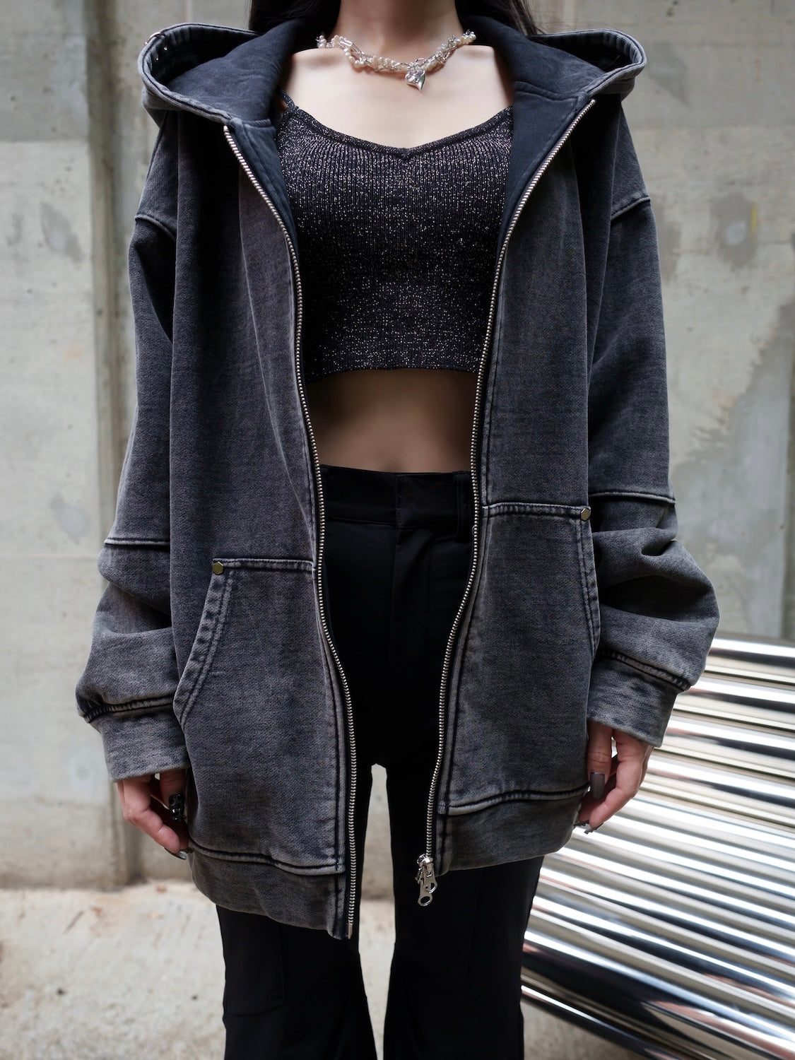 [UNISEX] ピグメント ピアス ZIP フーディー