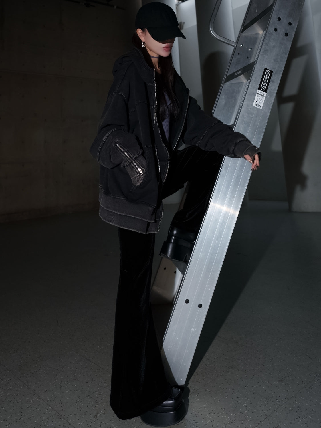 [UNISEX] ピグメント Multi Zip レイヤードフーディー