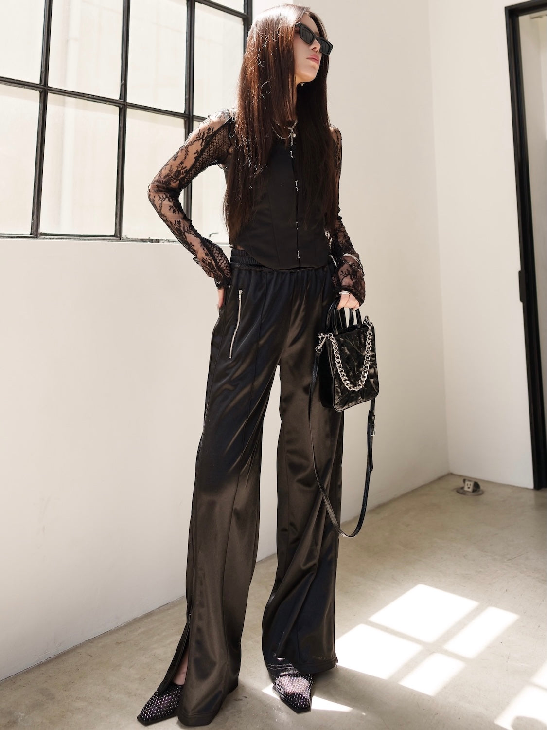 MODEL：159cm<br>COLOR：ブラック