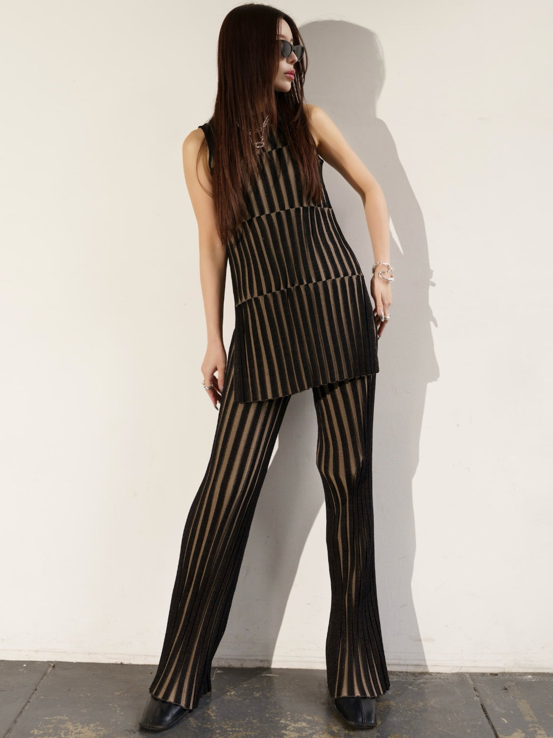 MODEL：159cm<br>COLOR：ベージュ