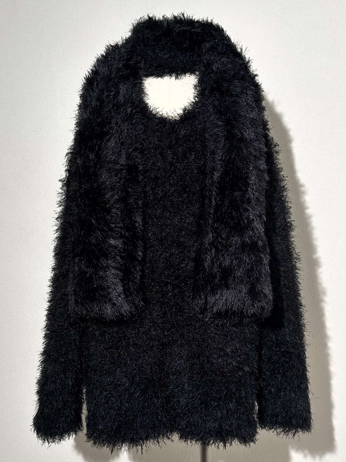 Vネック シャギーKNIT&マフラー Set