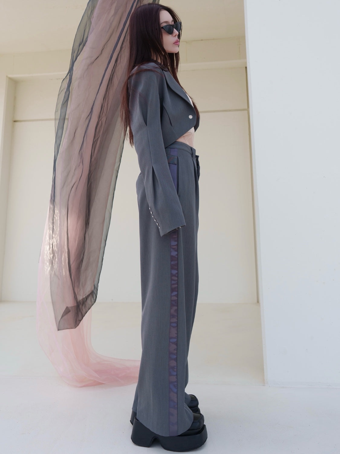 インタック Cropped テーラードジャケット