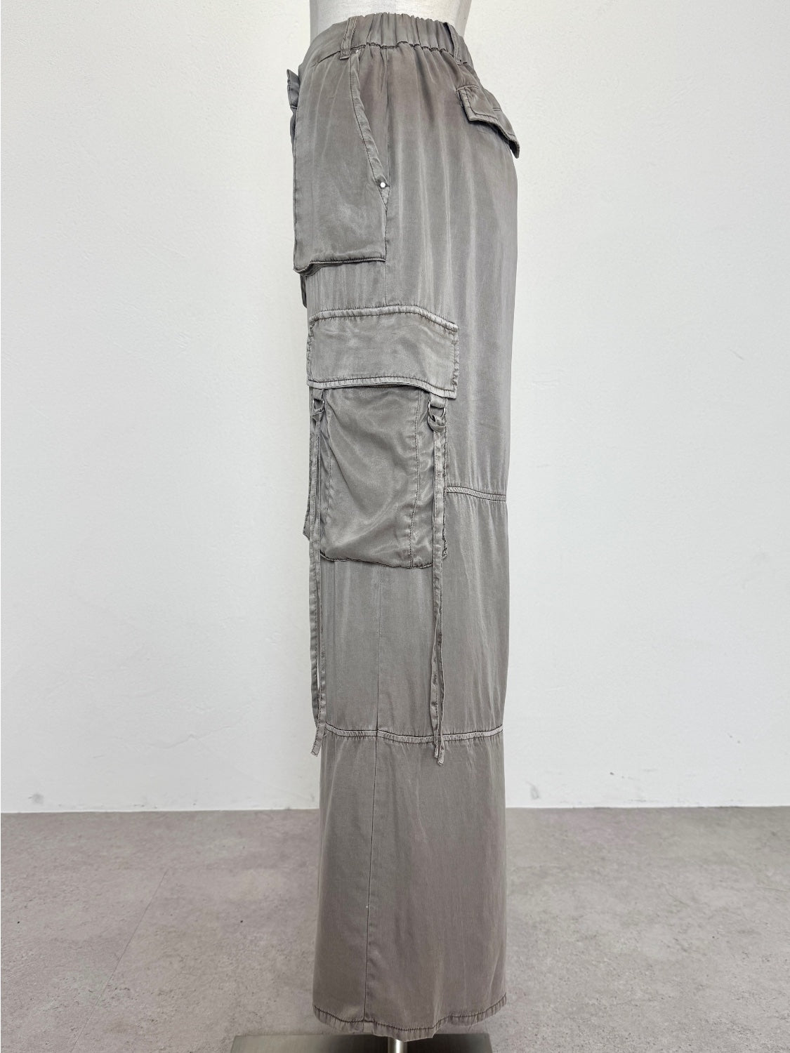 ルーズフィット Washed カーゴパンツ