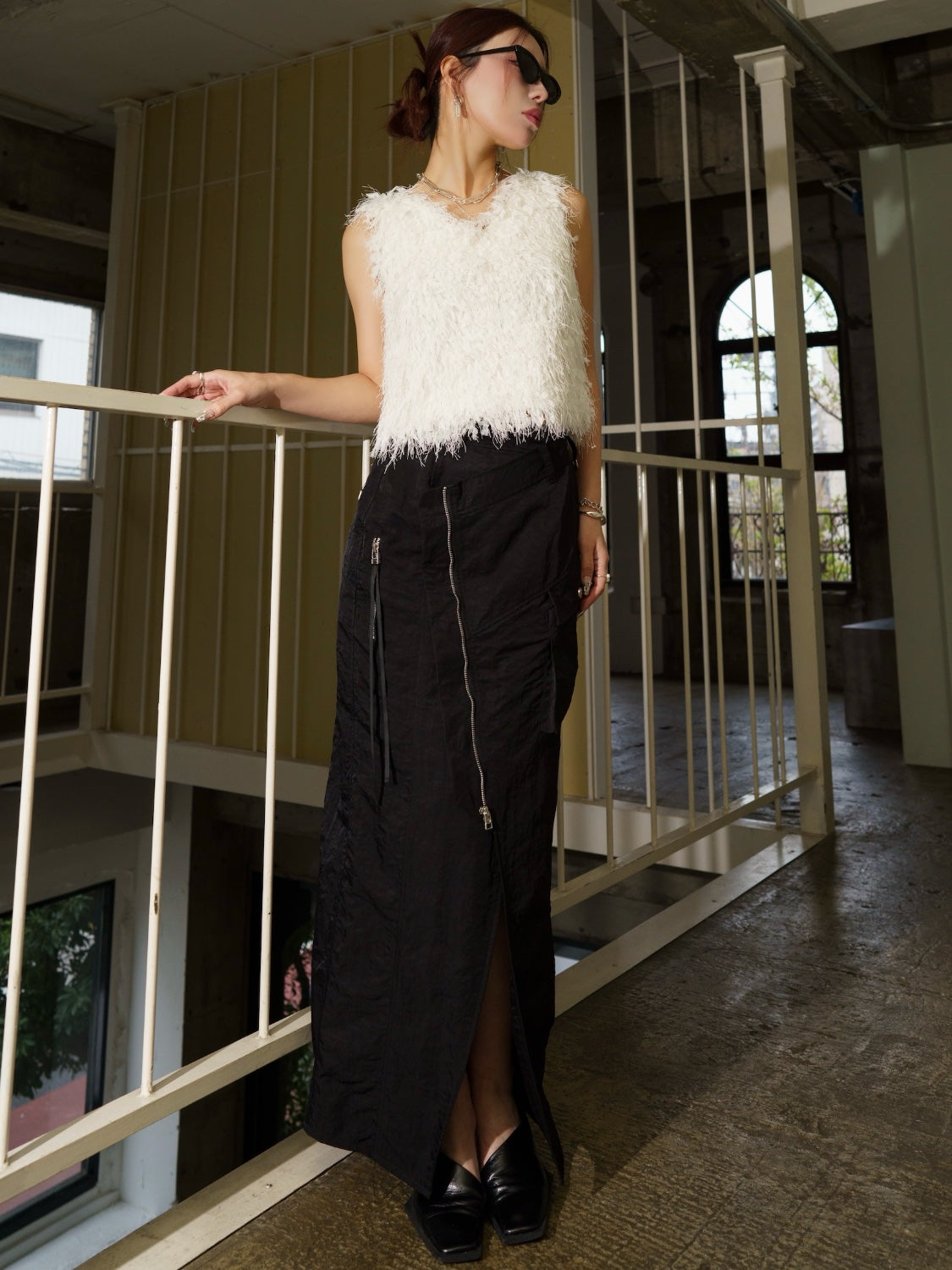D&G 透け感 ラメヒョウ柄 ノースリーブトップス D&G 透け感 ラメヒョウ柄 ノースリーブトップドルガバの通販