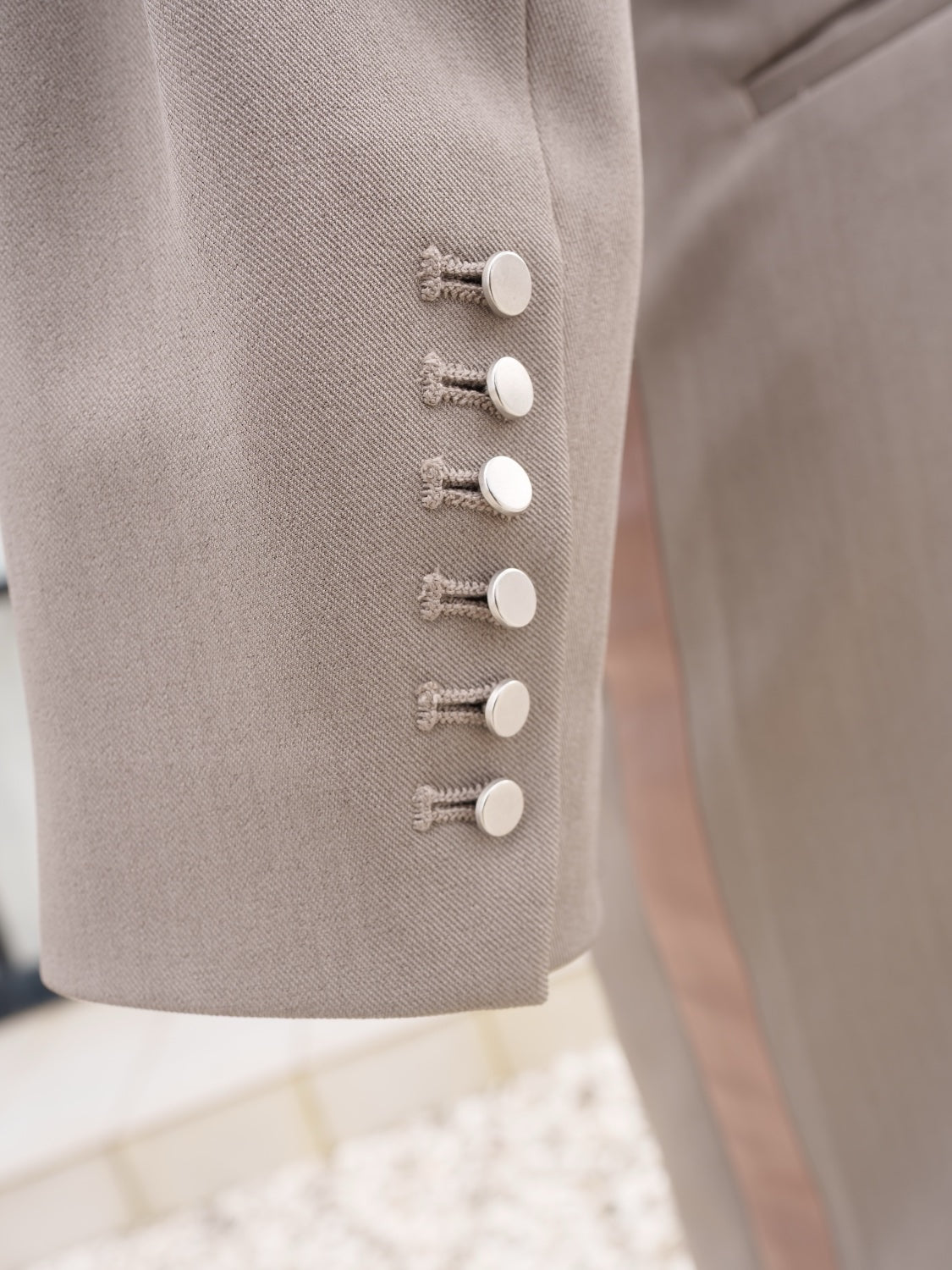 インタック Cropped テーラードジャケット