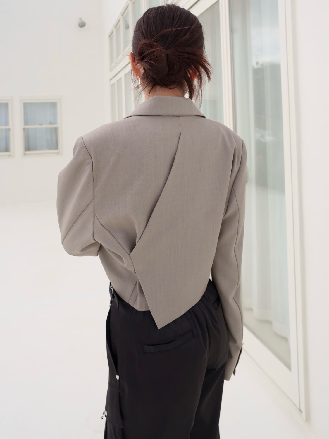 インタック Cropped テーラードジャケット