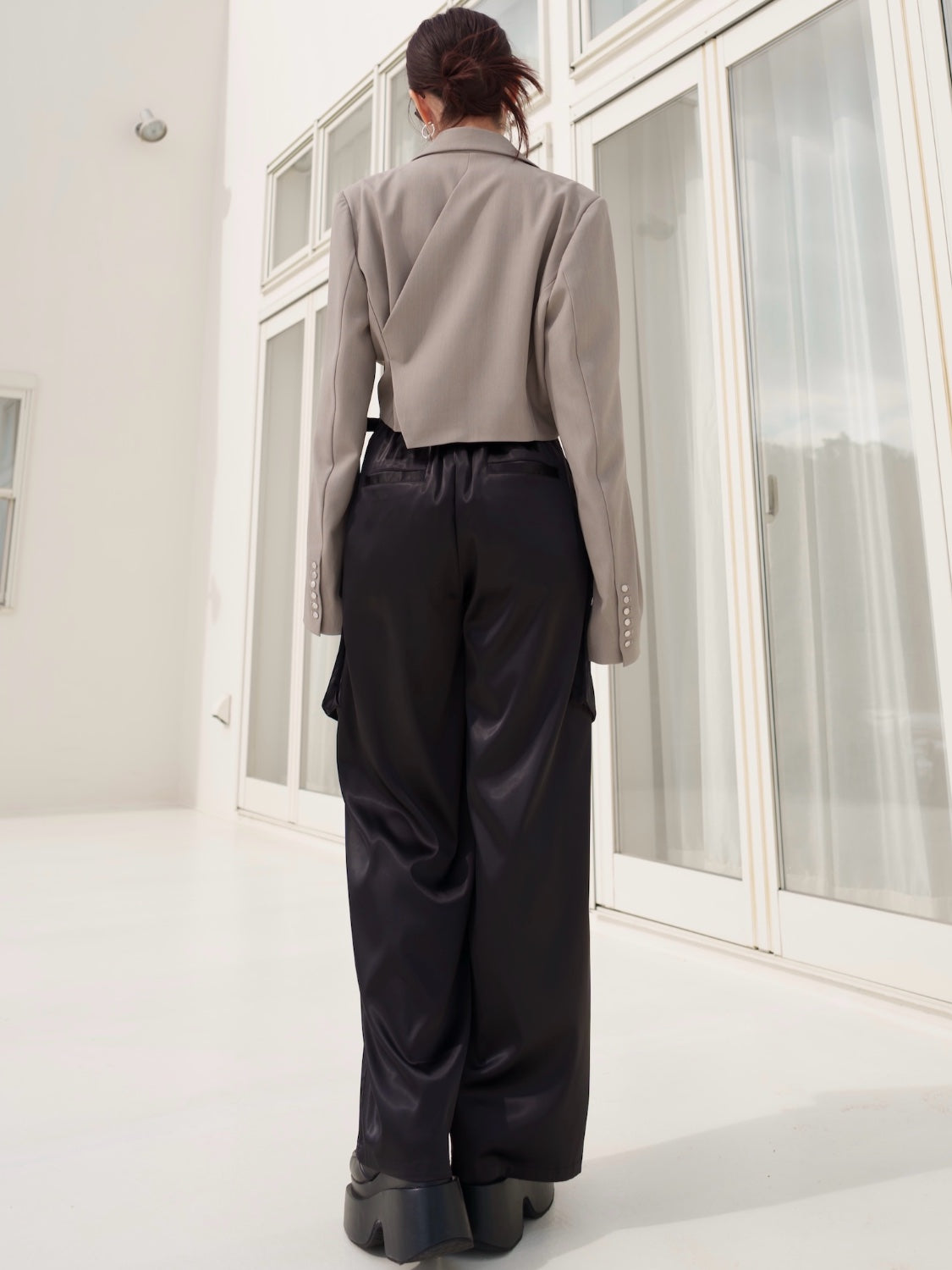 インタック Cropped テーラードジャケット