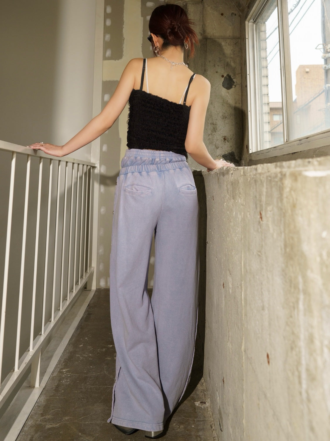 ウエストアシメ サイドボタン Wide スウェットパンツ