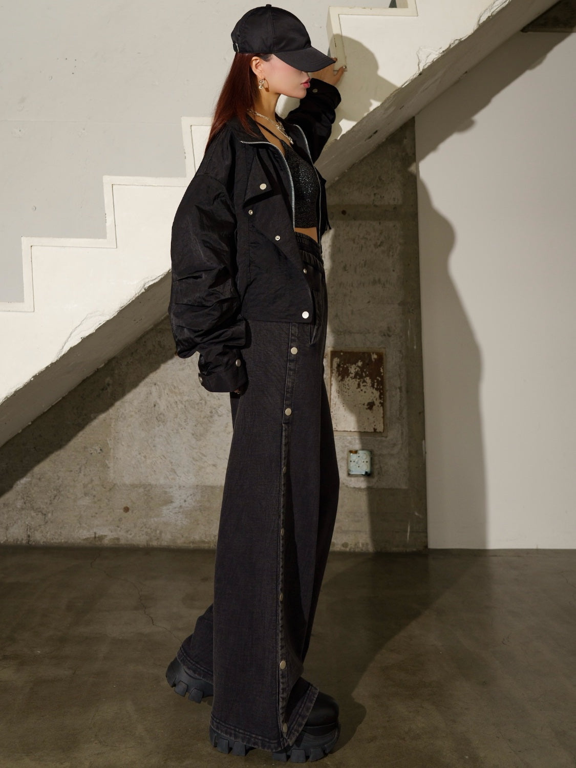 ウエストアシメ サイドボタン Wide スウェットパンツ