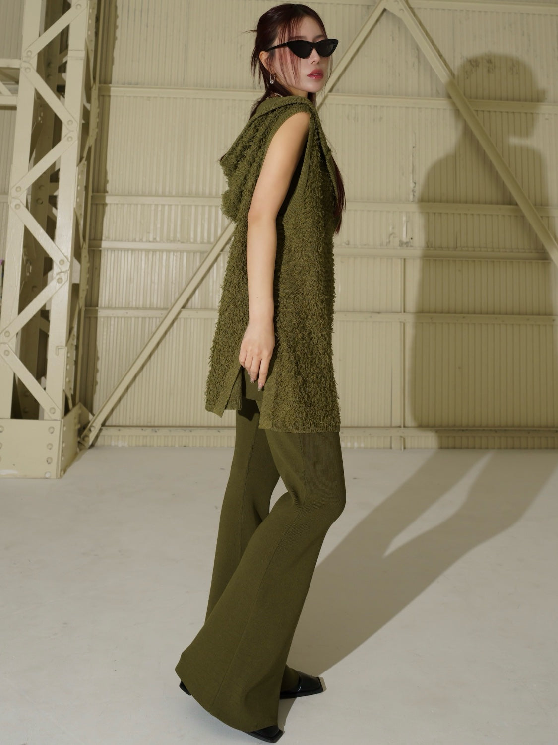COLOR：カーキ<br>MODEL：159cm