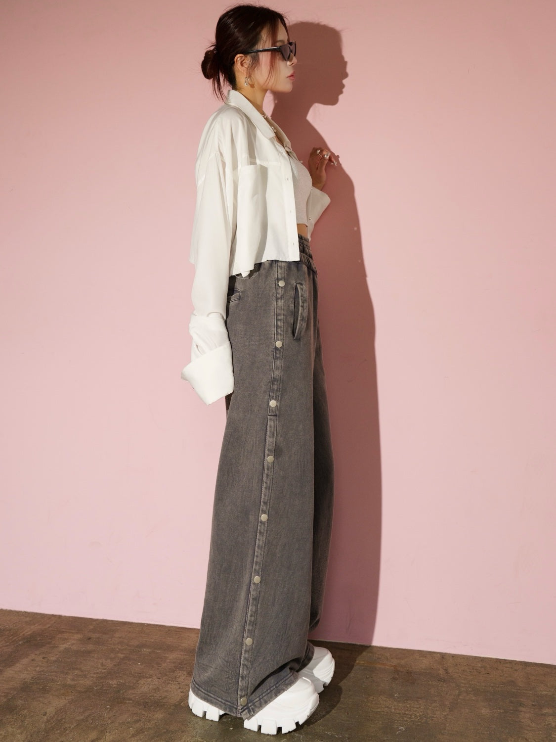 ウエストアシメ サイドボタン Wide スウェットパンツ