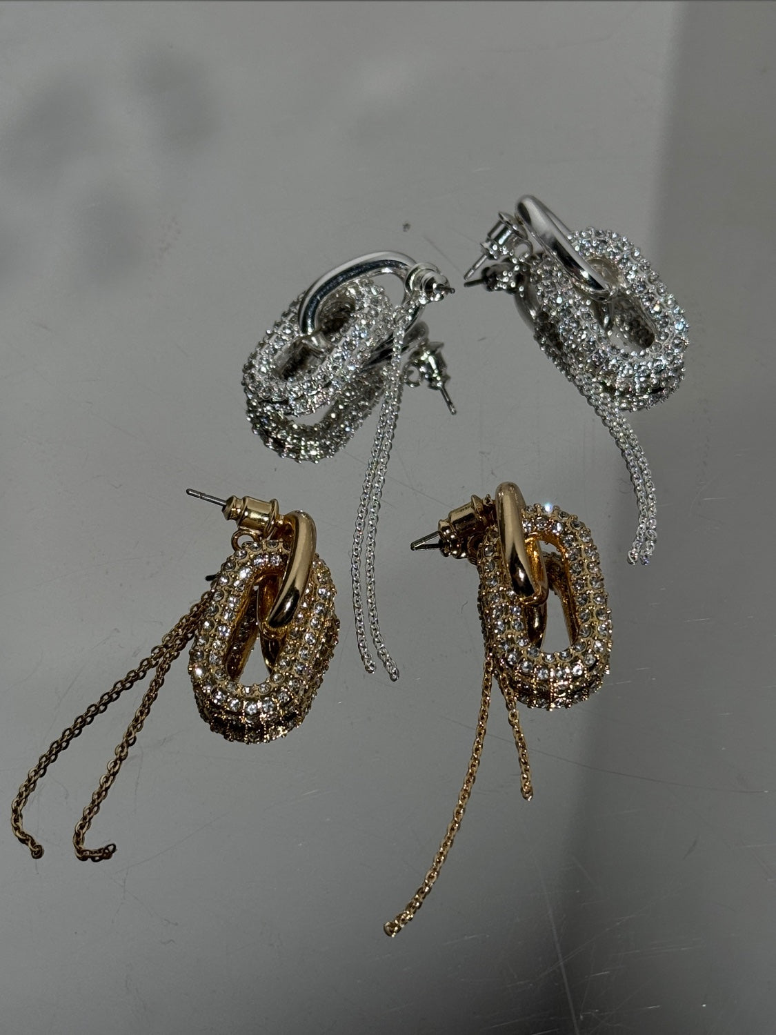 Oval パヴェリング ピアス