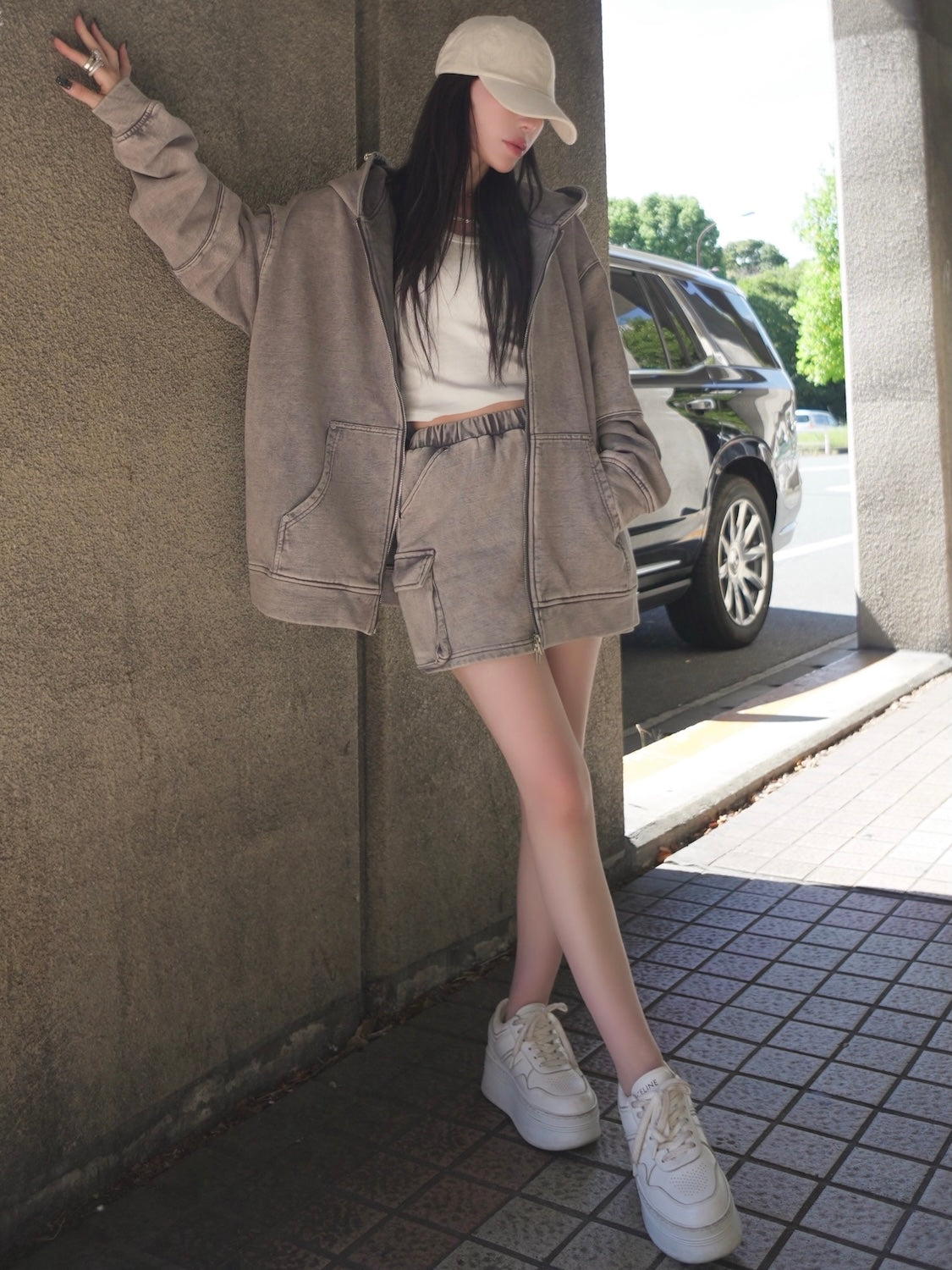 [UNISEX] ピグメント ピアス ZIP フーディー