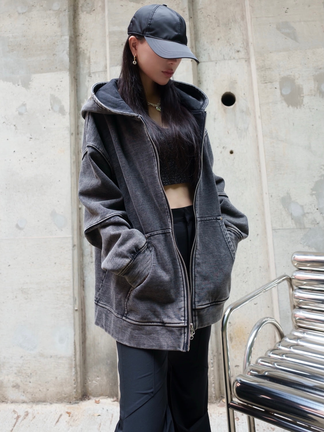 [UNISEX] ピグメント ピアス ZIP フーディー