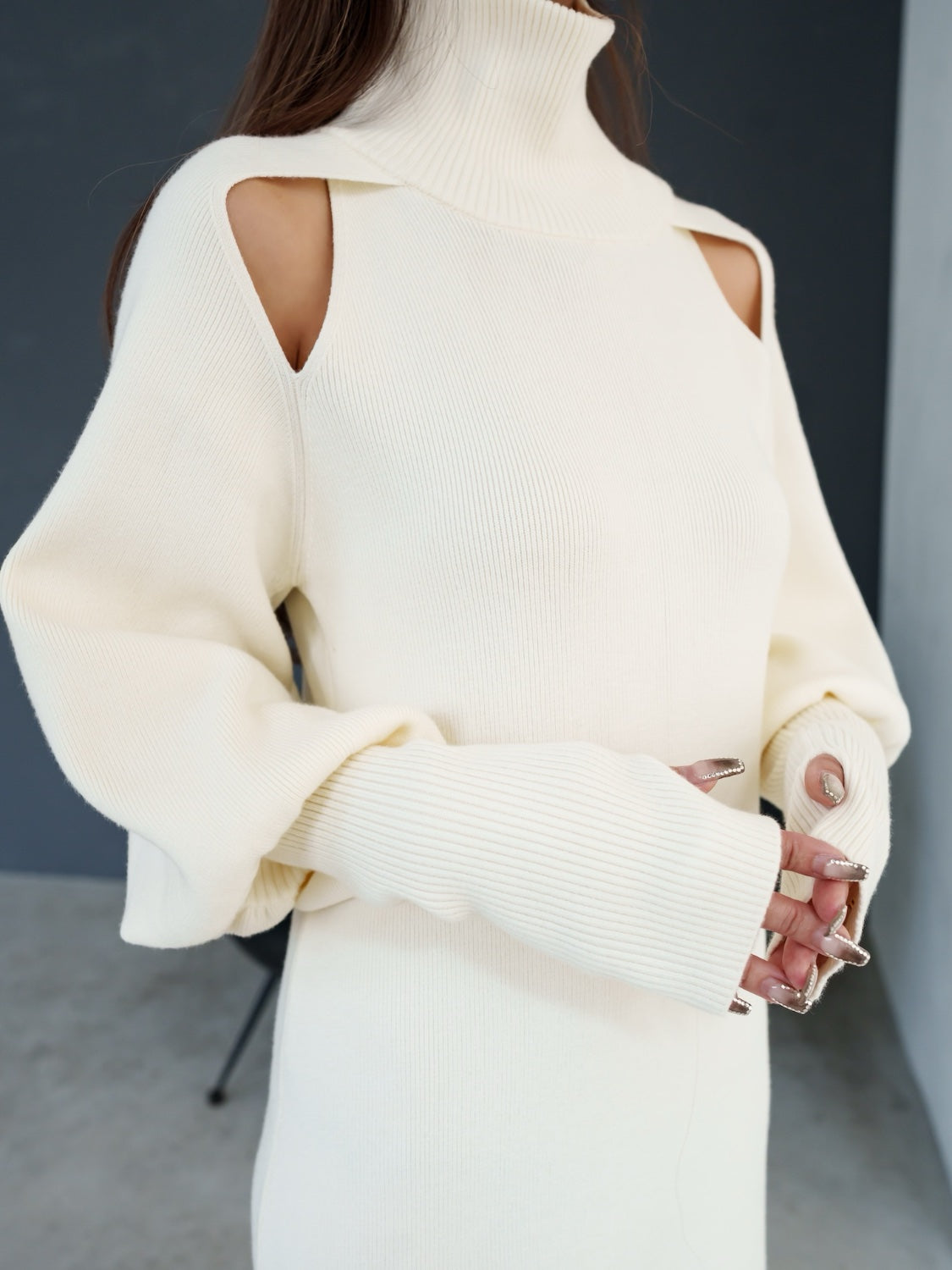 MONSE】WHITE×RED カットアウト スリーブ ニット/セーター MONSE】WHITE×RED カットアウト スリーブ ニット/セーター