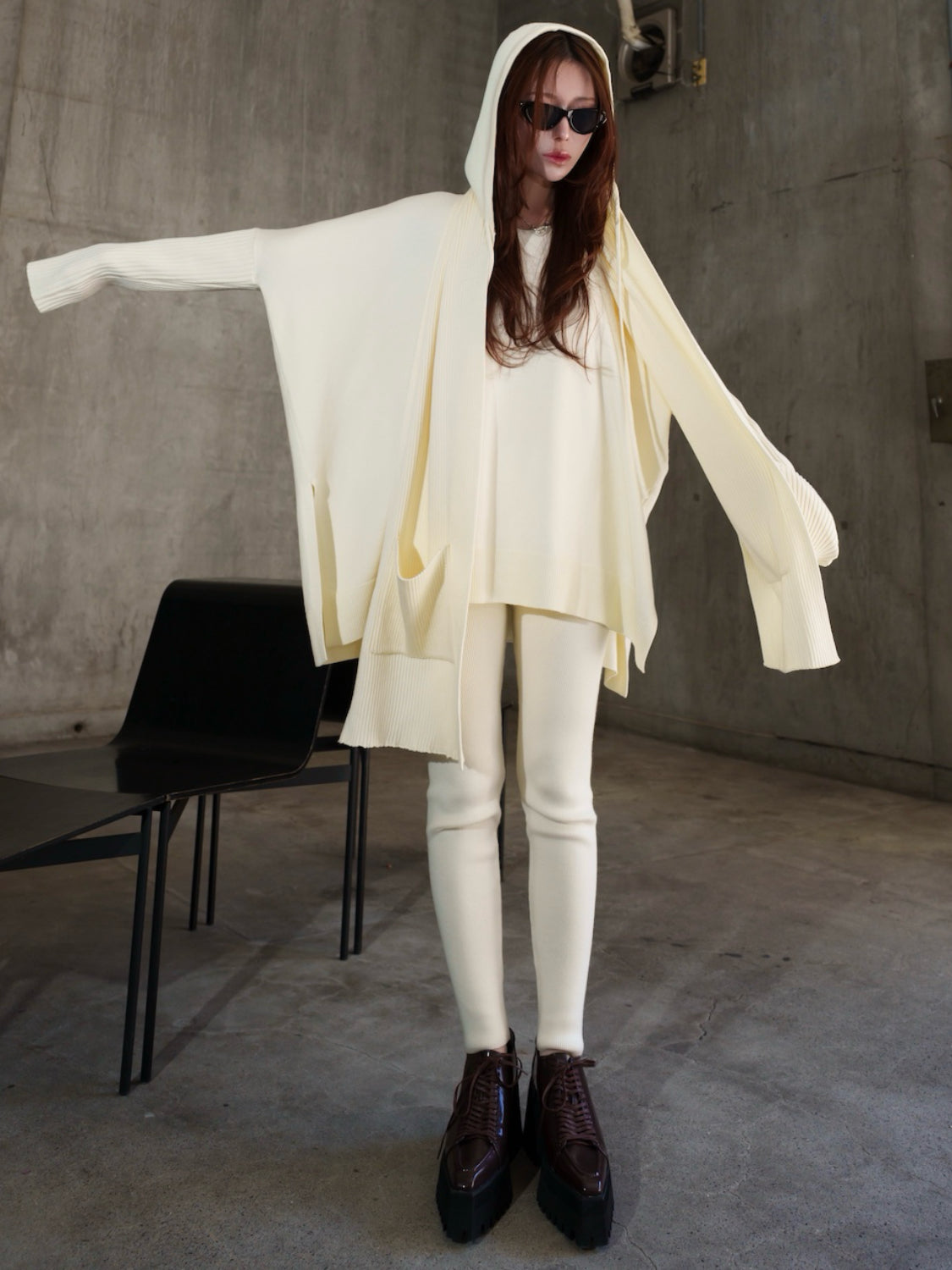 MODEL：159cm<br>COLOR：ホワイト