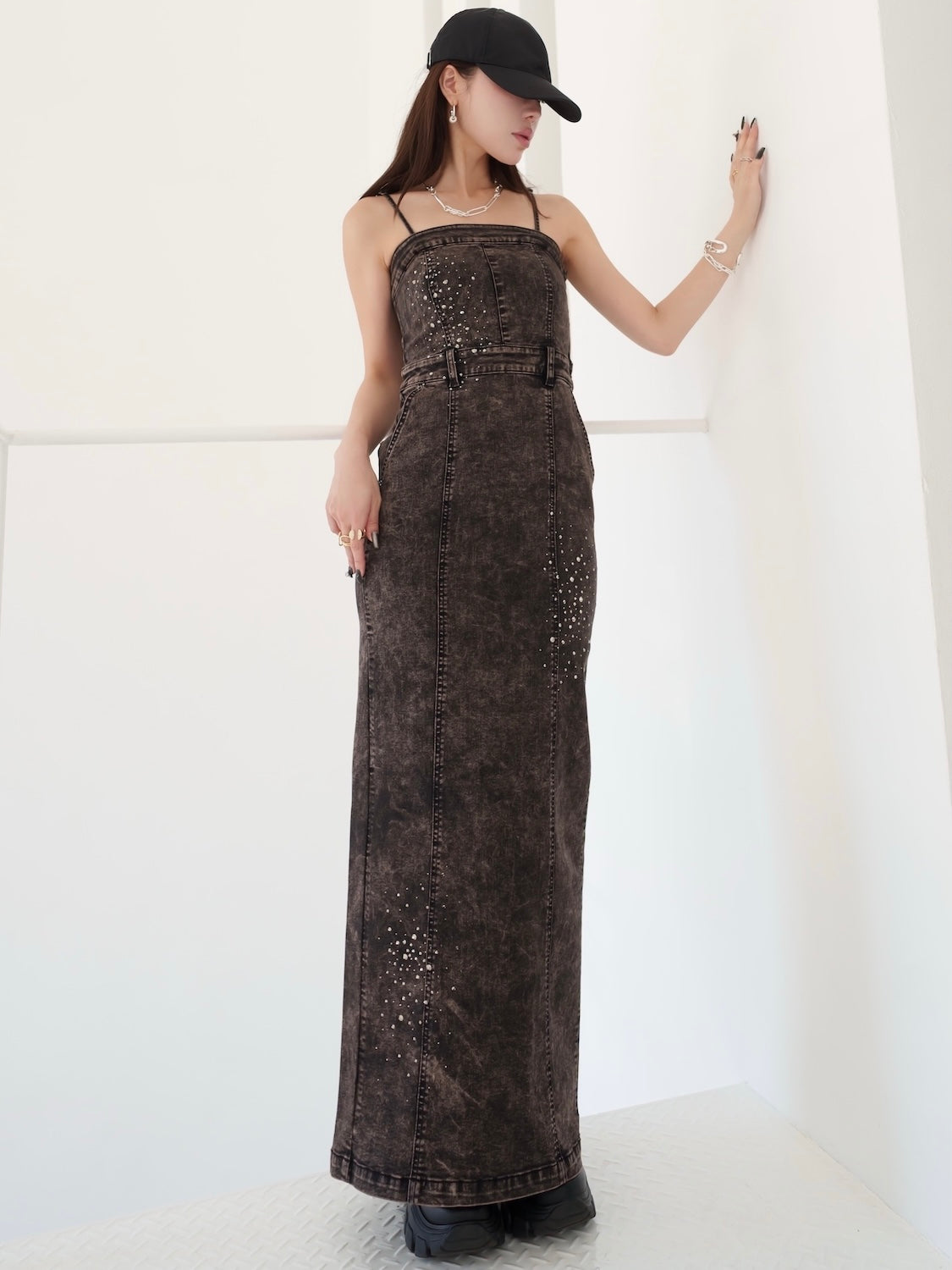 MODEL：159cm<br>COLOR：ブラウン