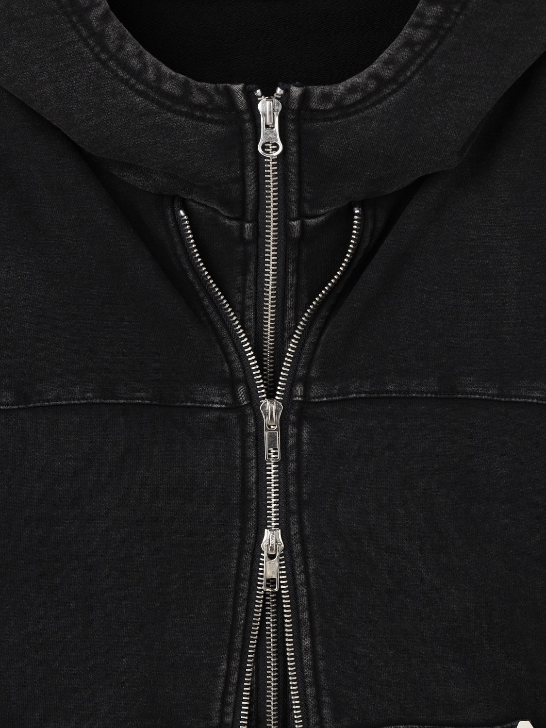 UNISEX] ピグメント Multi Zip レイヤードフーディー