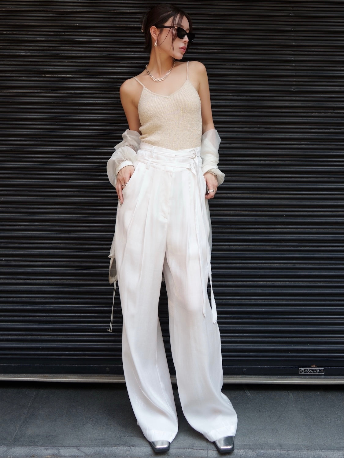 MODEL：159cm<br>COLOR：シャンパンゴールド
