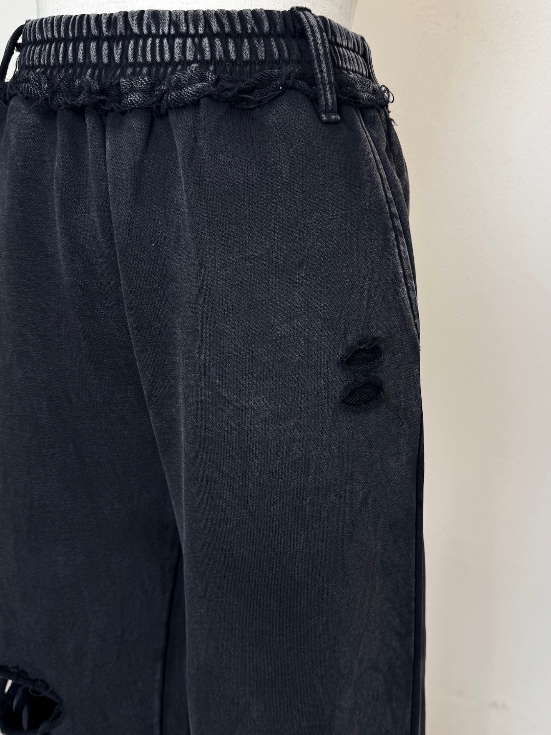 ピグメント Wide ダメージスウェットパンツ