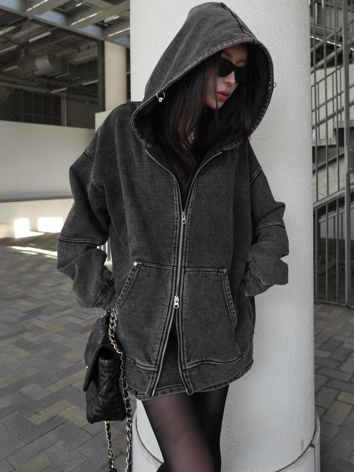 [UNISEX] ピグメント ピアス ZIP フーディー