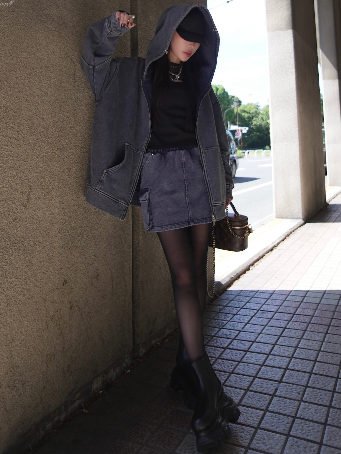 MODEL：159cm<br>COLOR：ブルー