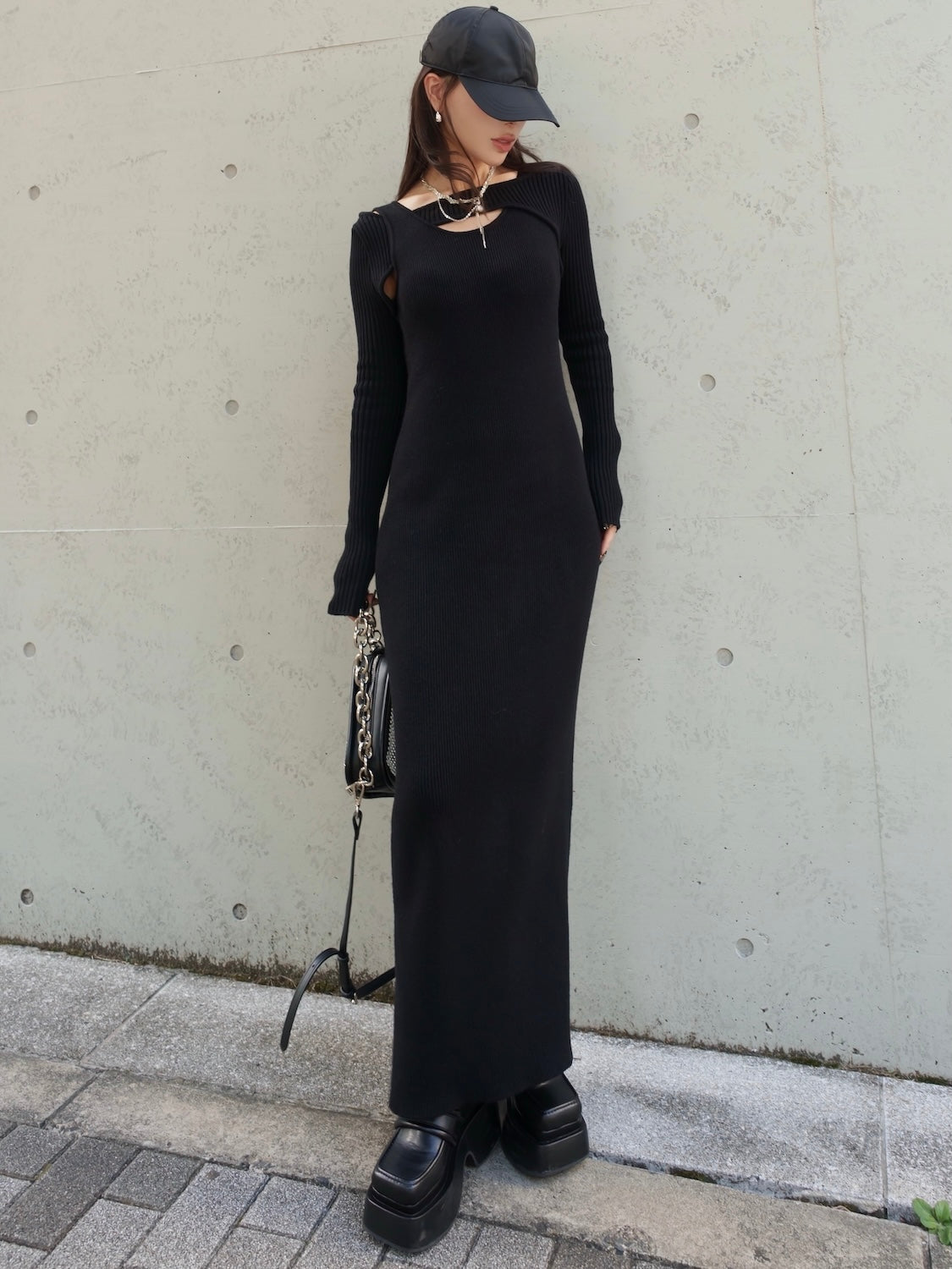 MODEL：159cm<br>COLOR：ブラック