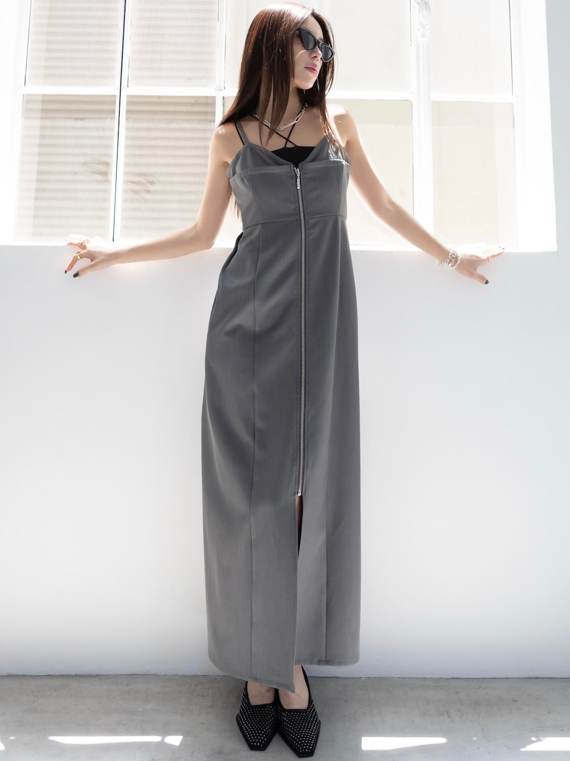 MODEL：159cm<br>COLOR：グレー
