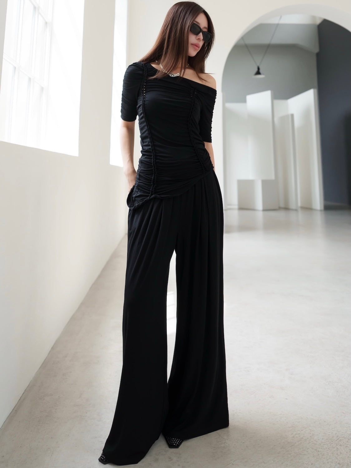 MODEL：159cm<br>COLOR：ブラック