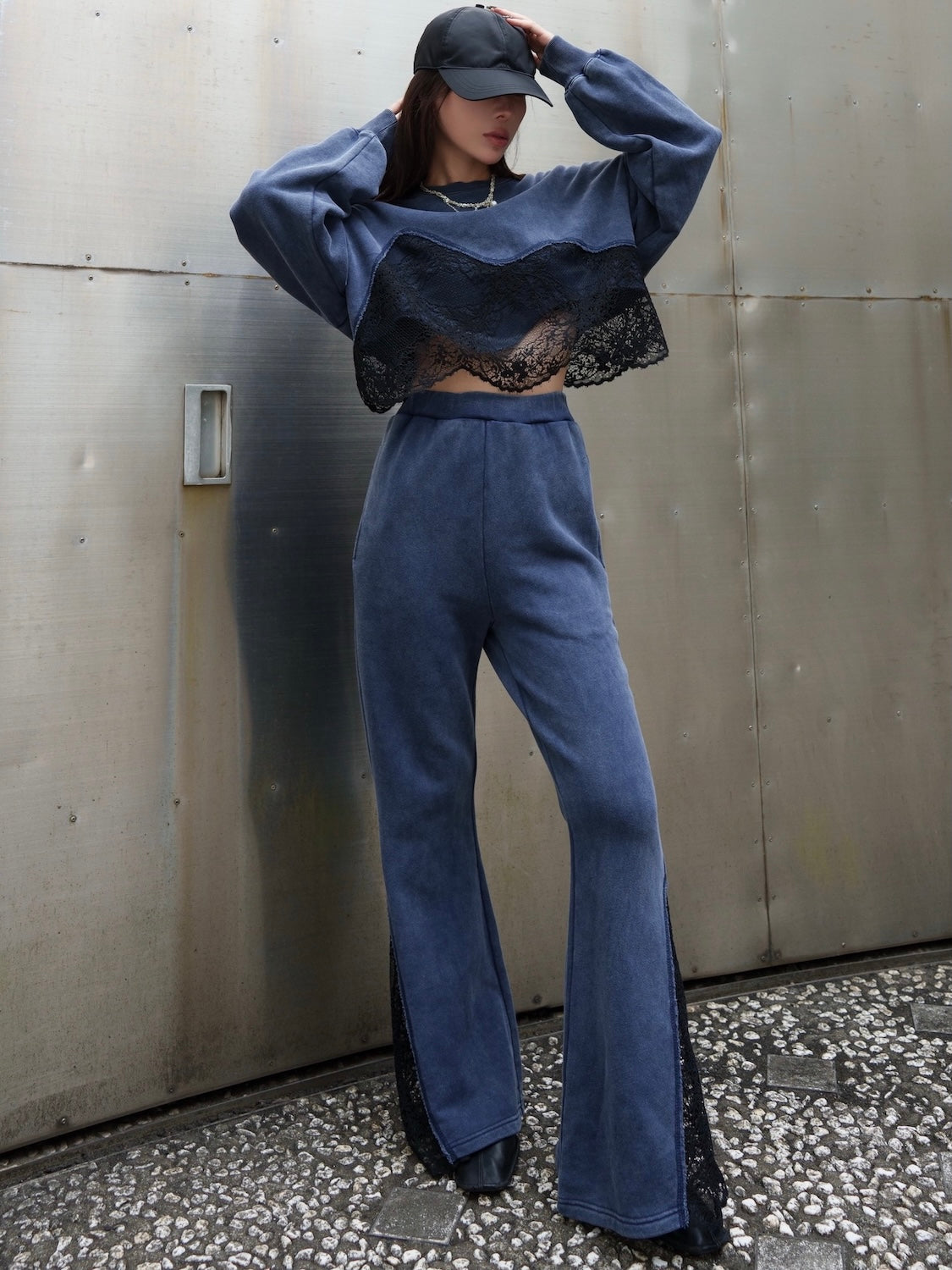 MODEL：159cm<br>COLOR：ダークブルー