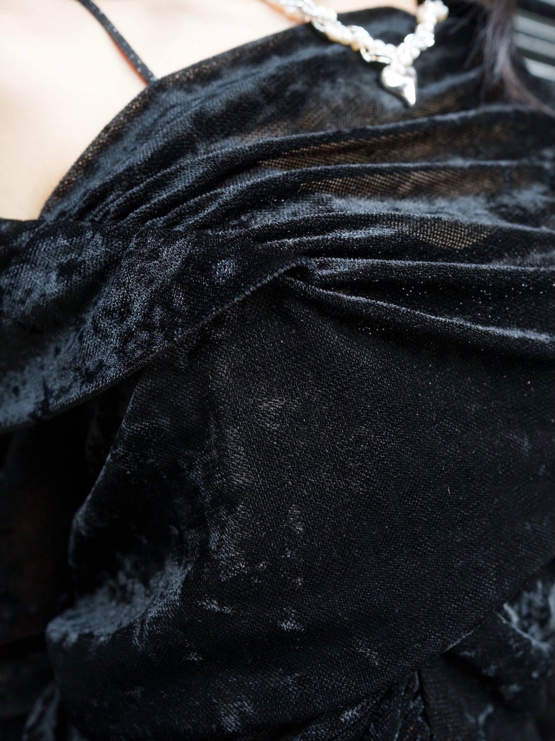 アシンメトリー Sheer ベロアトップス