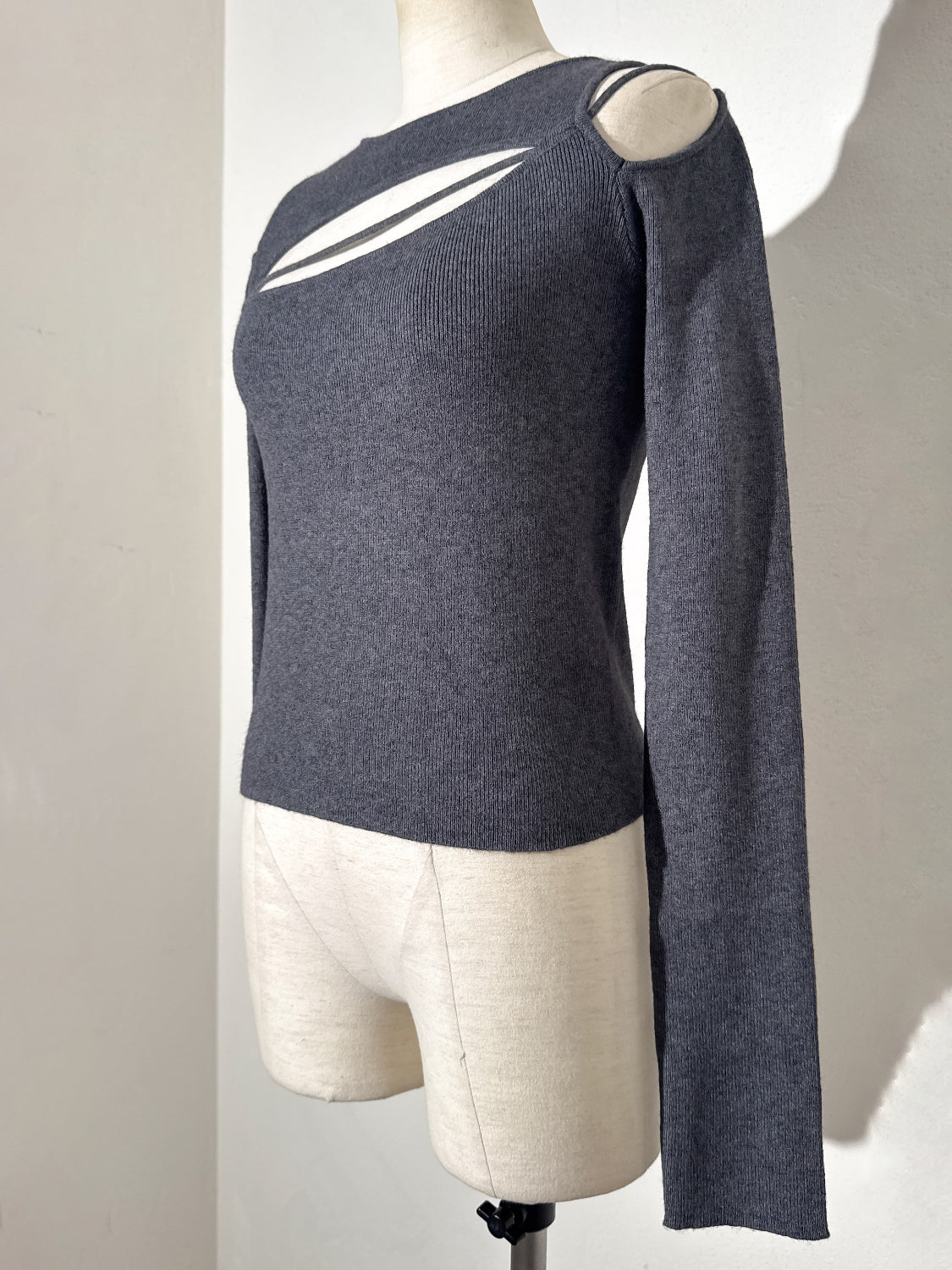 カット ストラップ KNIT ロングスリーブ