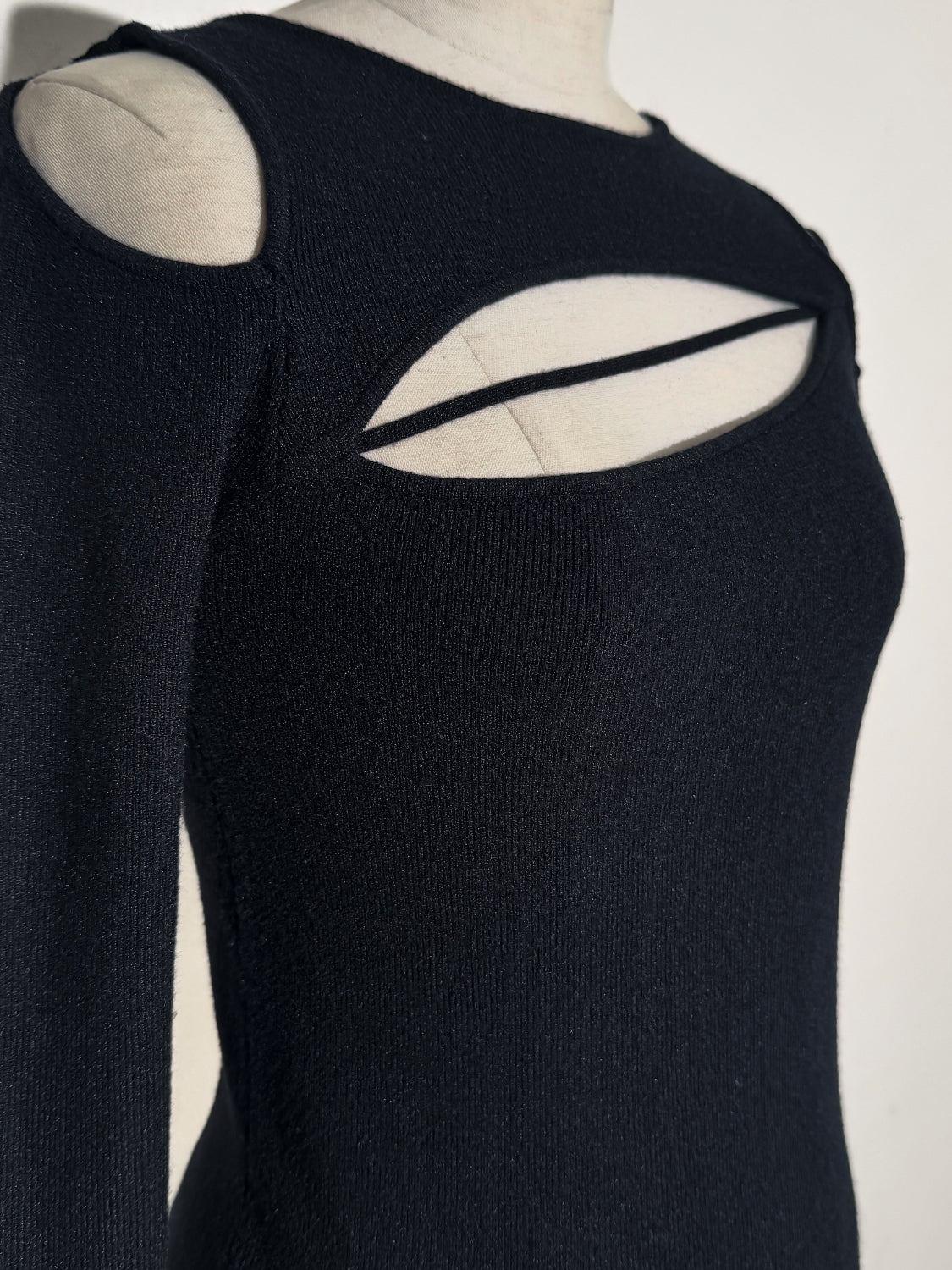 カット ストラップ KNIT ロングスリーブ