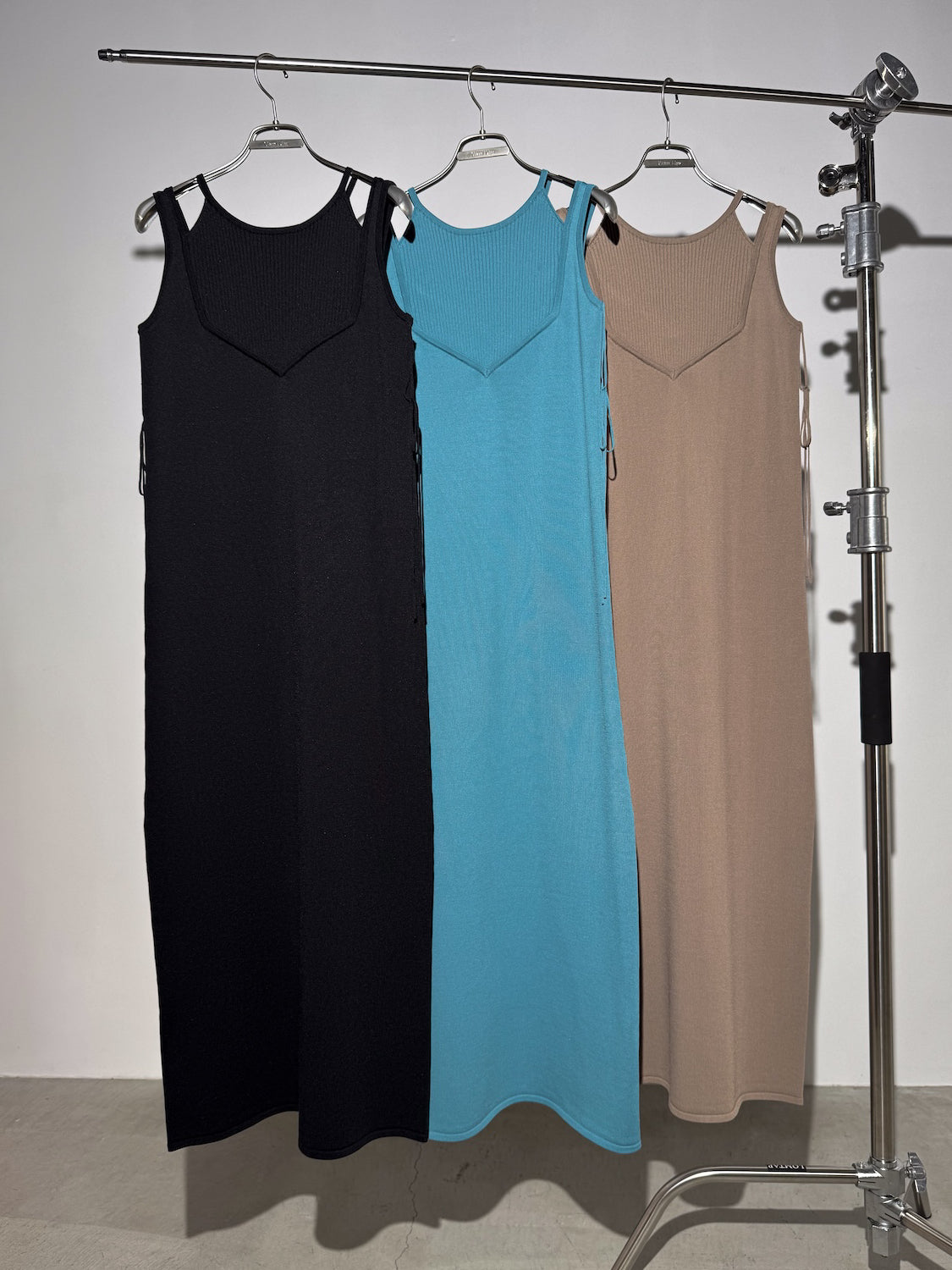 ストラップ レイヤーライク KNIT ワンピース